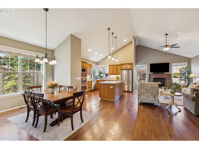 17125 Sw WOODHAVEN Dr, Sherwood, OR 97140
