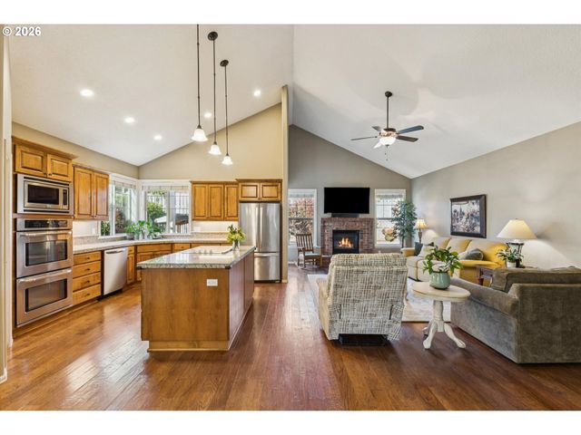 17125 Sw WOODHAVEN Dr, Sherwood, OR 97140