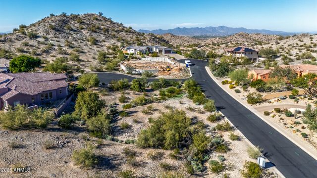 10760 S Sunset Drive 45, Goodyear, AZ 85338