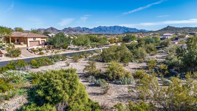 10760 S Sunset Drive 45, Goodyear, AZ 85338