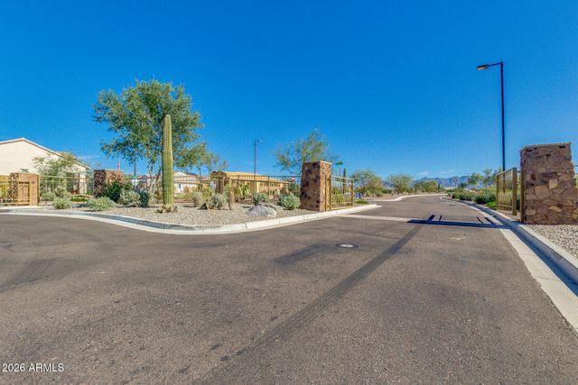 10760 S Sunset Drive 45, Goodyear, AZ 85338