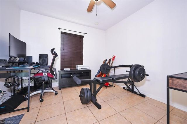 2407 Claude AVE N, Lehigh Acres, FL 33971