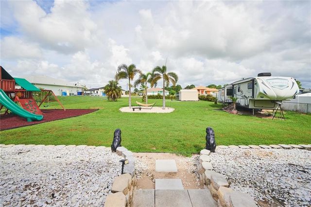 2407 Claude AVE N, Lehigh Acres, FL 33971