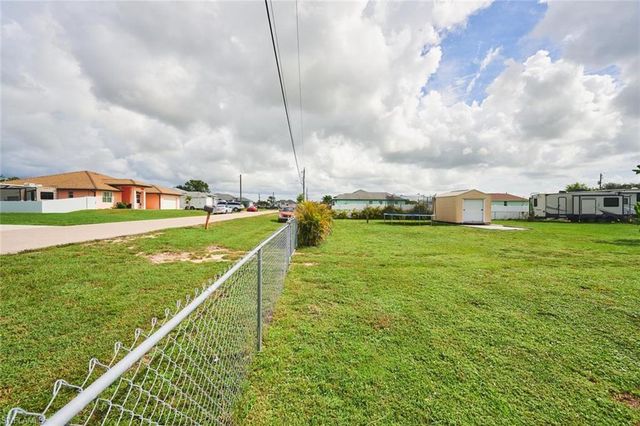 2407 Claude AVE N, Lehigh Acres, FL 33971