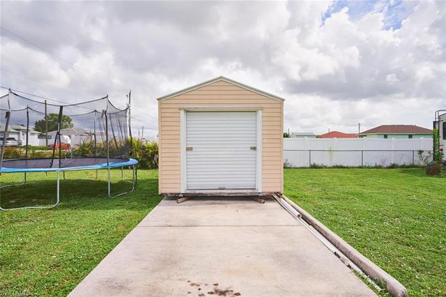 2407 Claude AVE N, Lehigh Acres, FL 33971