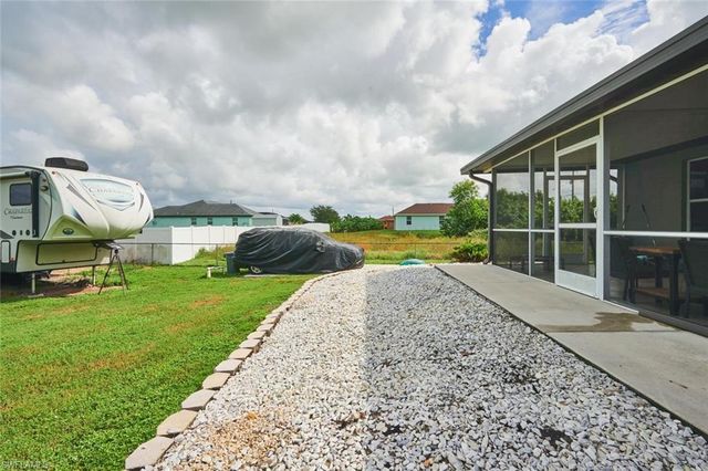 2407 Claude AVE N, Lehigh Acres, FL 33971