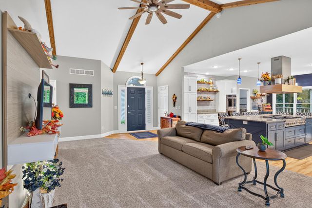 2235 E Rum River Drive S, Cambridge, MN 55008