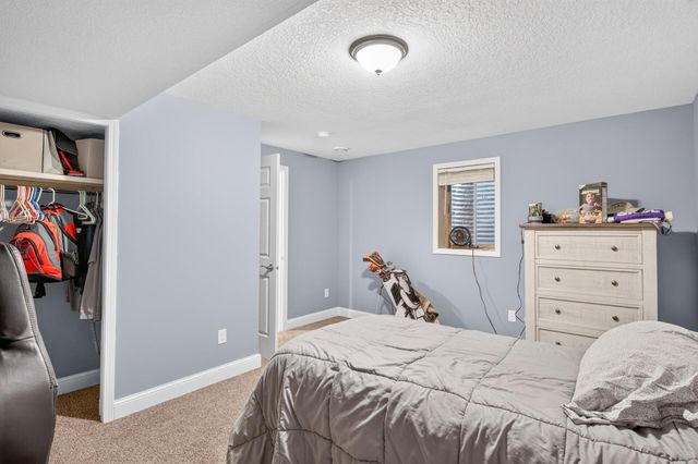 2235 E Rum River Drive S, Cambridge, MN 55008