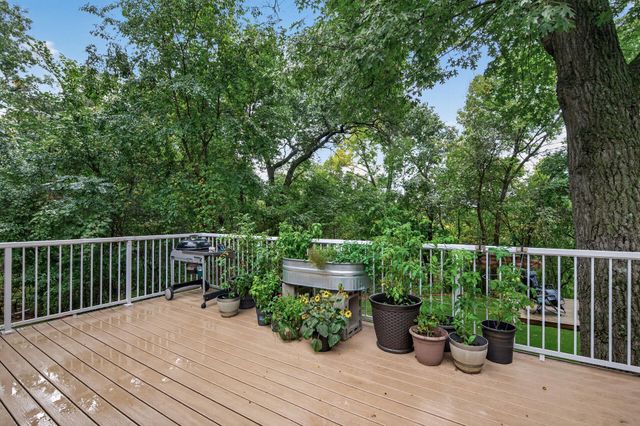 2235 E Rum River Drive S, Cambridge, MN 55008