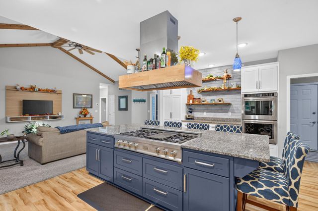 2235 E Rum River Drive S, Cambridge, MN 55008