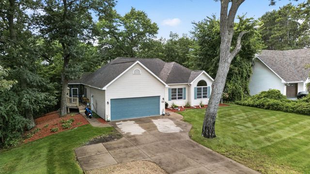 2235 E Rum River Drive S, Cambridge, MN 55008