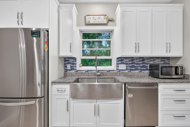2235 E Rum River Drive S, Cambridge, MN 55008