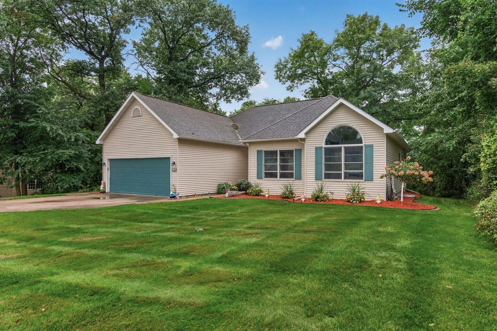 2235 E Rum River Drive S, Cambridge, MN 55008 — exterior