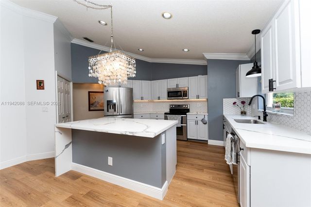 13080 NW 8th Ct, Sunrise, FL 33325