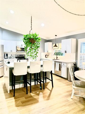 13080 NW 8th Ct, Sunrise, FL 33325