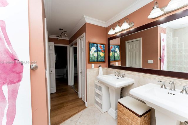 13080 NW 8th Ct, Sunrise, FL 33325