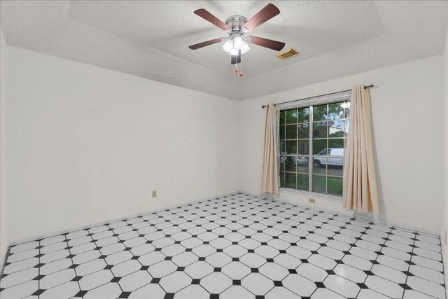 4007 Ivywood Drive, Pearland, TX 77584