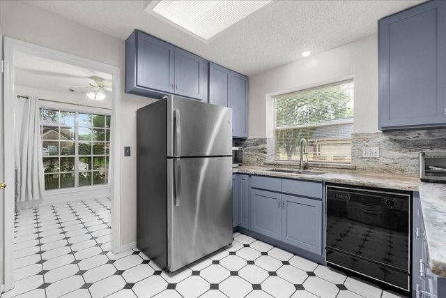 4007 Ivywood Drive, Pearland, TX 77584