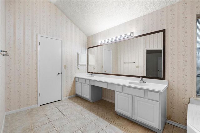 4007 Ivywood Drive, Pearland, TX 77584