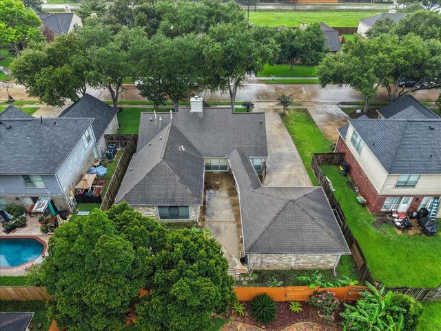 4007 Ivywood Drive, Pearland, TX 77584