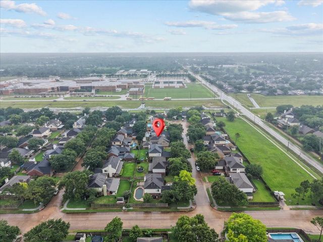 4007 Ivywood Drive, Pearland, TX 77584