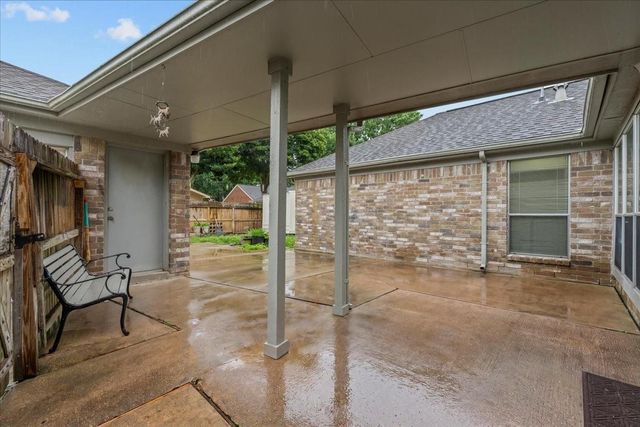 4007 Ivywood Drive, Pearland, TX 77584