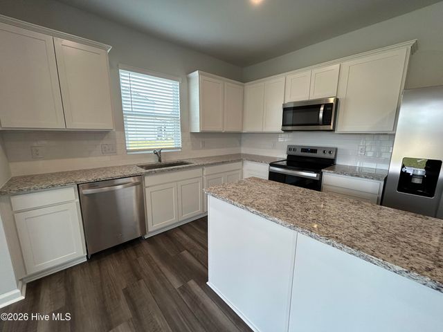 591 Coronado Avenue SE, Leland, NC 28451