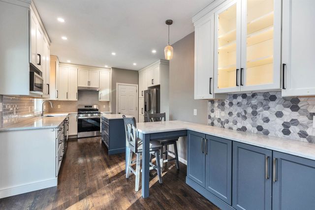 30 Fox Meadow Lane, Merrimack, NH 03054