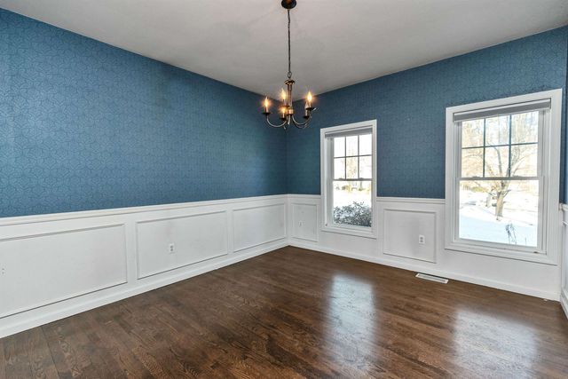 30 Fox Meadow Lane, Merrimack, NH 03054