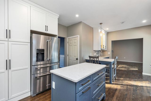 30 Fox Meadow Lane, Merrimack, NH 03054