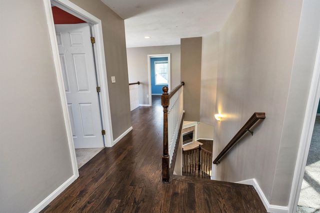 30 Fox Meadow Lane, Merrimack, NH 03054