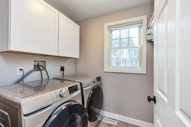 30 Fox Meadow Lane, Merrimack, NH 03054