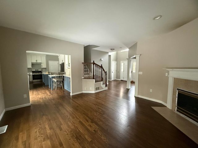 30 Fox Meadow Lane, Merrimack, NH 03054