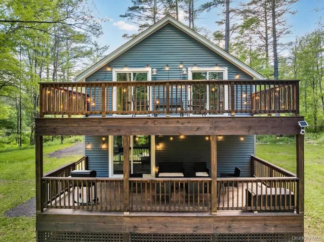 270 Old Cahoonzie Road, Sparrowbush, NY 12780