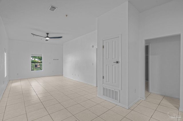 201 S Stillman St 112, Pensacola, FL 32505