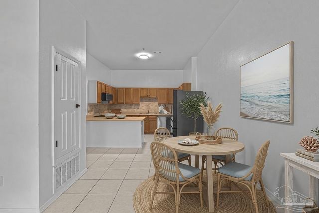 201 S Stillman St 112, Pensacola, FL 32505