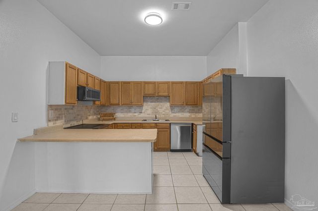 201 S Stillman St 112, Pensacola, FL 32505