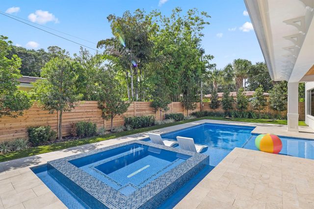 451 NW 7th Avenue, Boca Raton, FL 33486