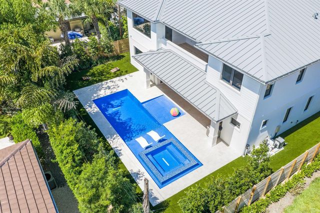 451 NW 7th Avenue, Boca Raton, FL 33486