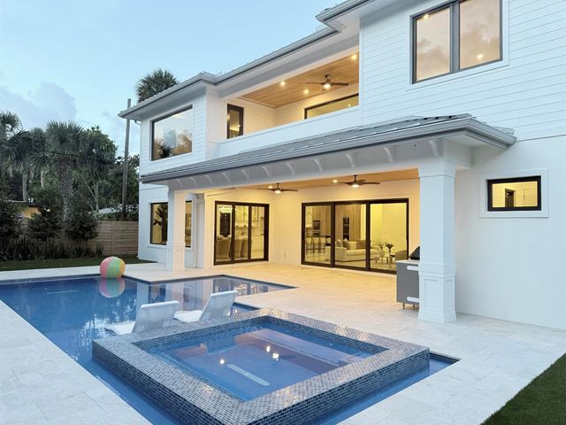 451 NW 7th Avenue, Boca Raton, FL 33486