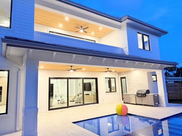 451 NW 7th Avenue, Boca Raton, FL 33486