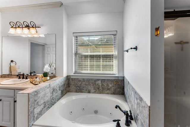 2099 Cypress Cove Ave, Zachary, LA 70791