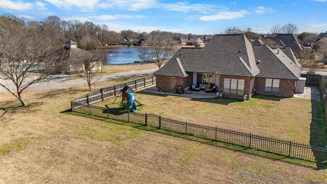 2099 Cypress Cove Ave, Zachary, LA 70791