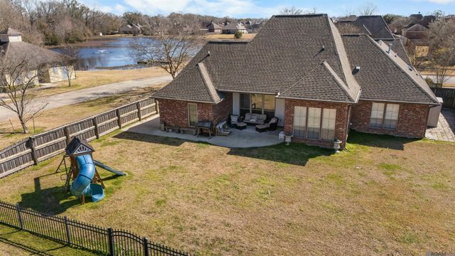 2099 Cypress Cove Ave, Zachary, LA 70791