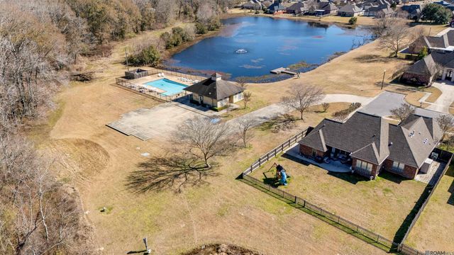 2099 Cypress Cove Ave, Zachary, LA 70791