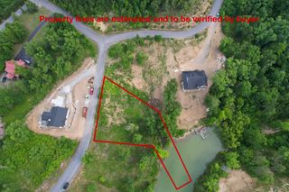 44 Stone Harbor Dr, Dandridge, TN 37725