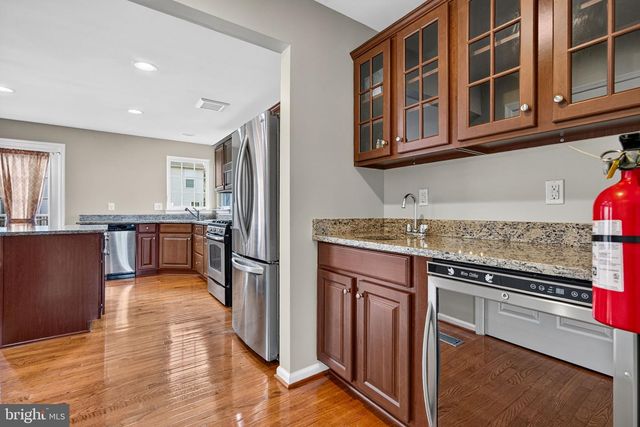 132 HELEN DR, Cinnaminson, NJ 08077