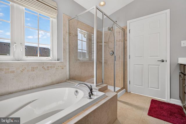 132 HELEN DR, Cinnaminson, NJ 08077