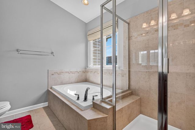 132 HELEN DR, Cinnaminson, NJ 08077