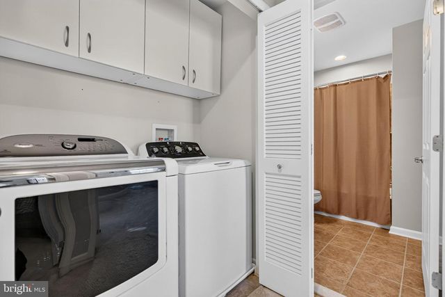 132 HELEN DR, Cinnaminson, NJ 08077